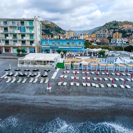 Hotel Piccolo Paradiso Bordighera Exterior photo