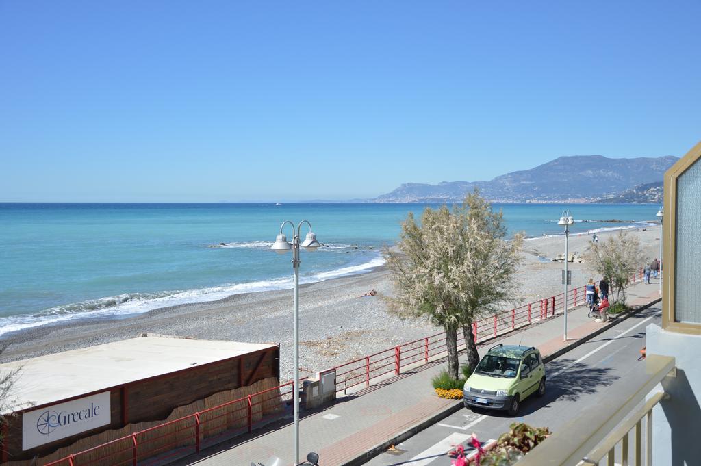 Hotel Piccolo Paradiso Bordighera Exterior photo