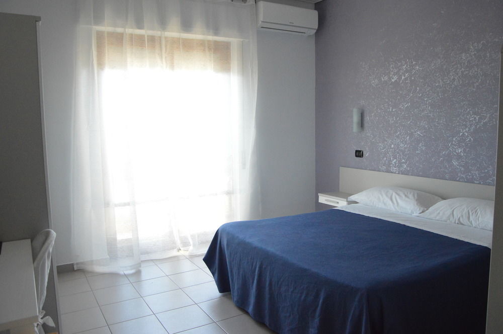 Hotel Piccolo Paradiso Bordighera Exterior photo