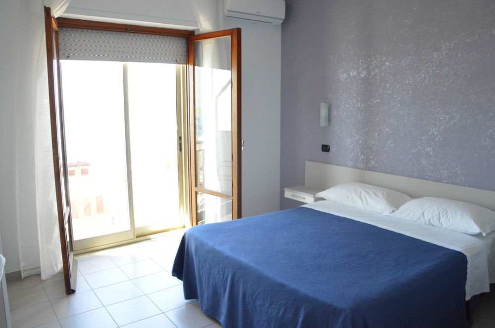 Hotel Piccolo Paradiso Bordighera Exterior photo