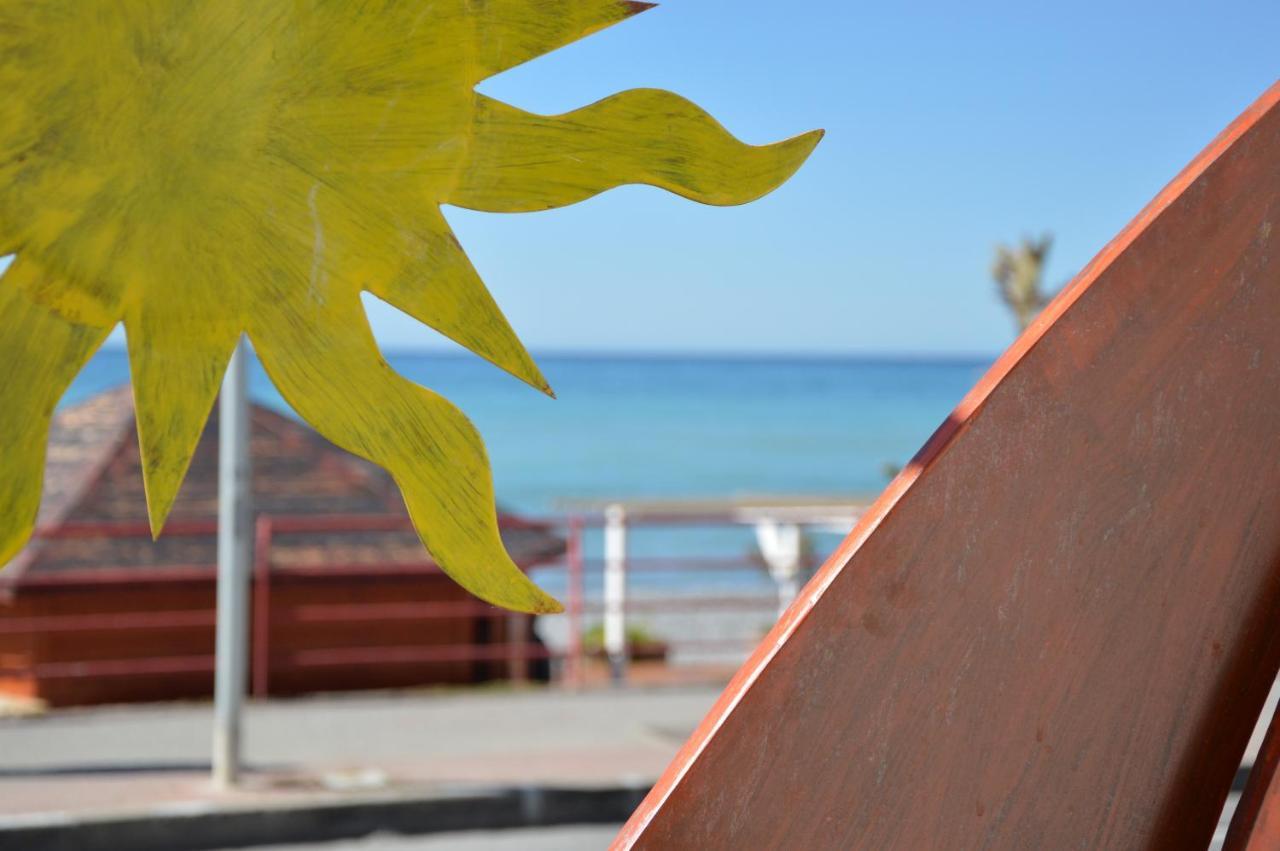 Hotel Piccolo Paradiso Bordighera Exterior photo
